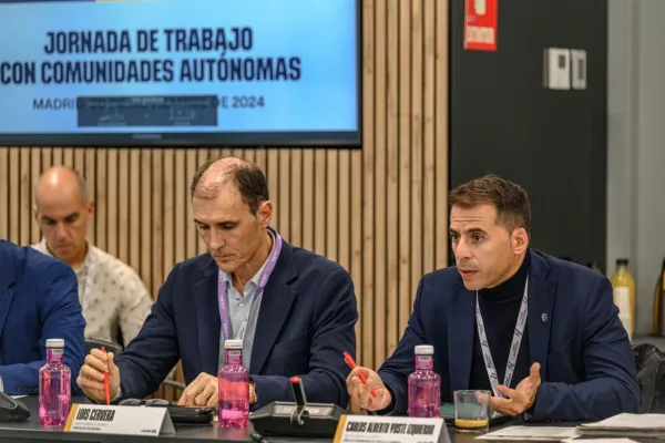 El director general de Juventud y Deportes durante su intervención