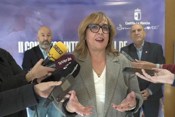 La viceconsejera en la presentación del II Congreso