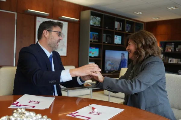 CMM y Consejería de Educación