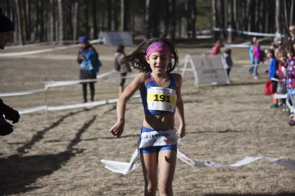 Mónica Guijarro Algarra, ganando en Cross del Camping Caravaning Cuenca