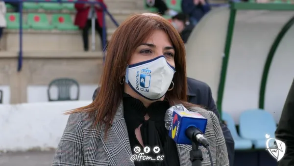 La directora general de Juventud y Deportes durante su intervención La directora general de Juventud y Deportes durante su intervención