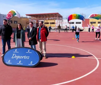 Iniciación a deportes aéreos en CEIP Barlolomé Nicolau
