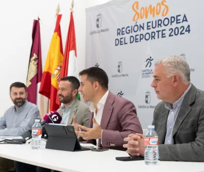 El director general de Juventud y Deportes, junto al Delegado de la JCCM en Guadalajara