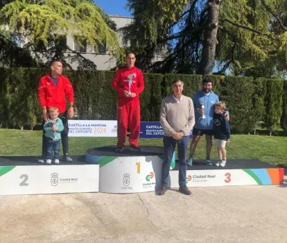 El delegado provincial en la entrega de premios