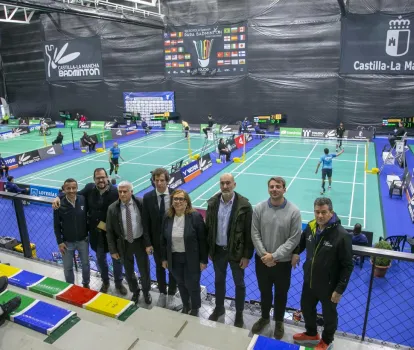 Comienzo del Cto. de Badminton en el Rafael del Pino