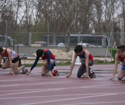 Campeonato Provincial de Atletismo. Cadete y Juvenil. Cuenca.